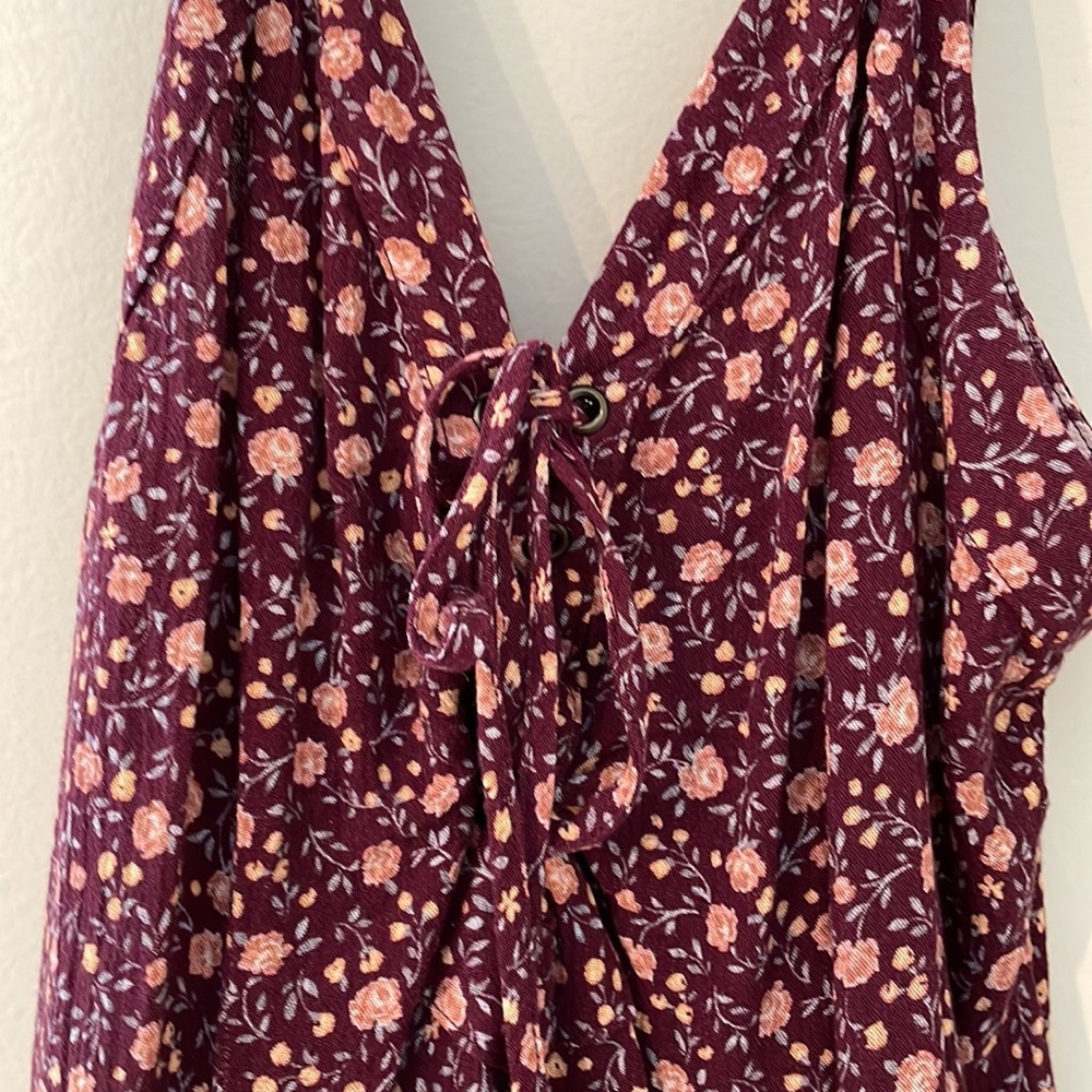 American Eagle Outfitters Floral Romper - Picture 3 of 10